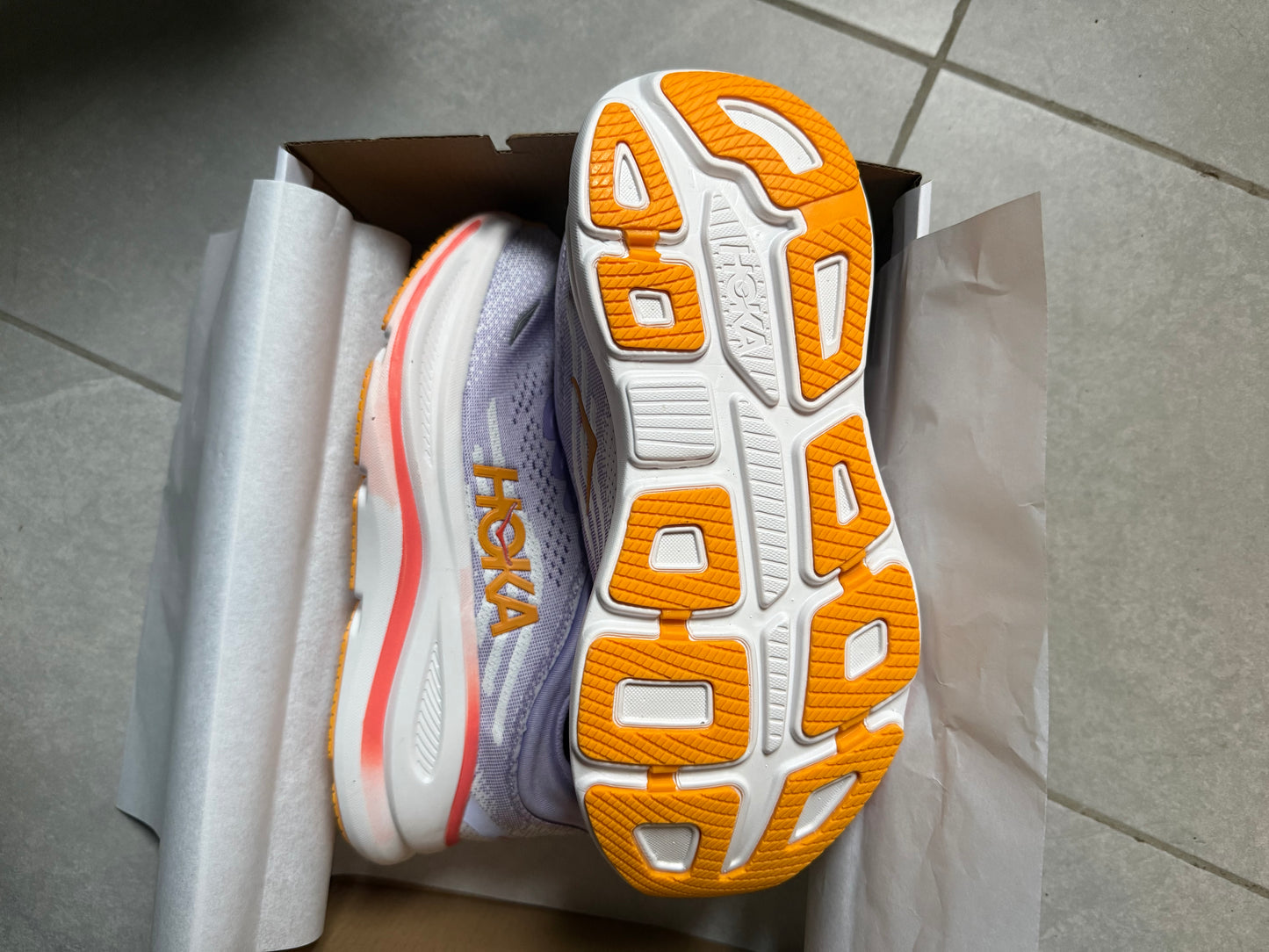 HKA Sneakers
