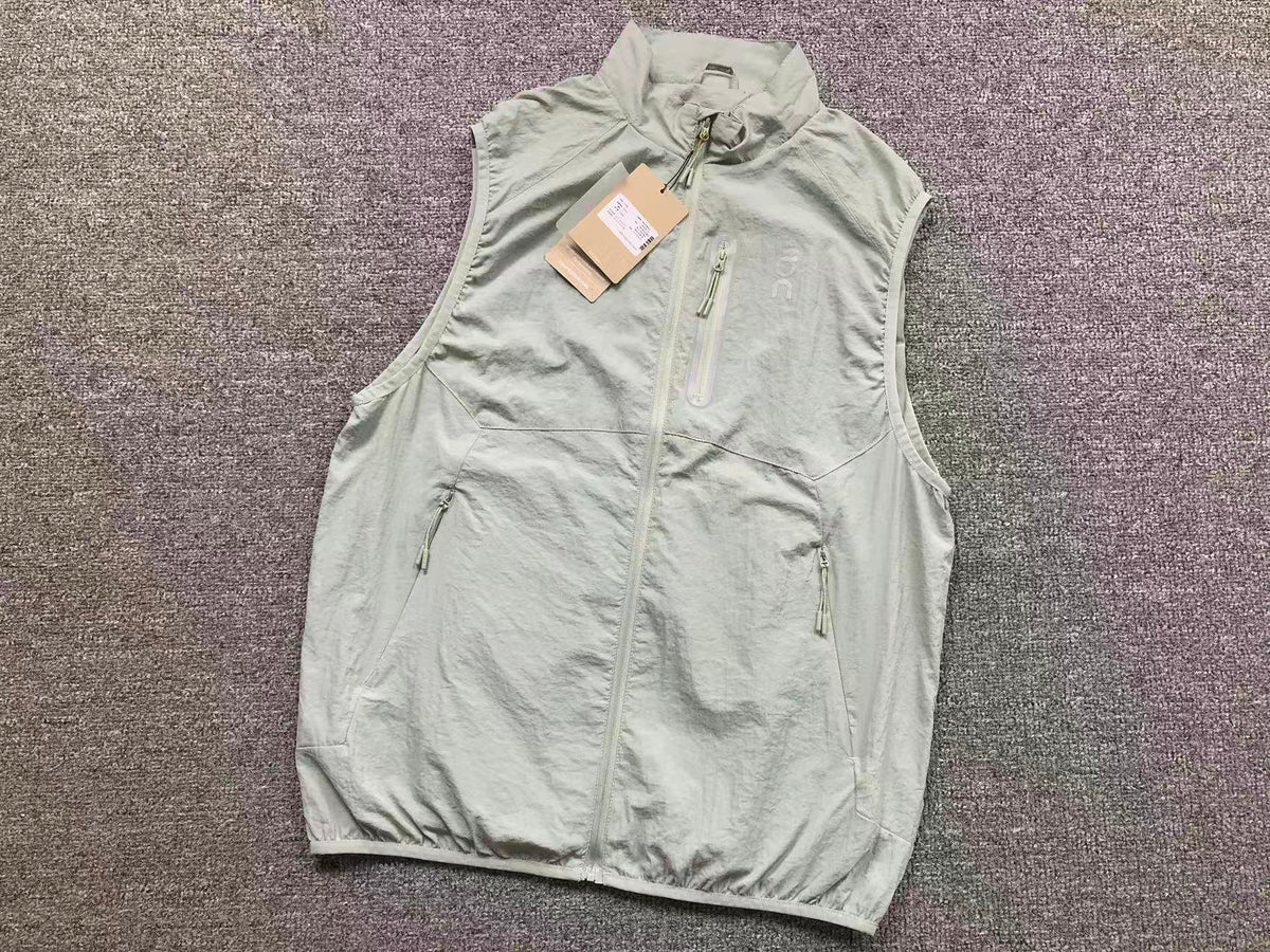 Sage lightweight running gilet