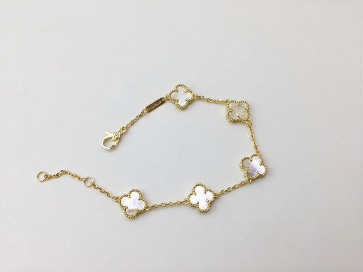 V.C Bracelet yellow gold mother-of-pearl