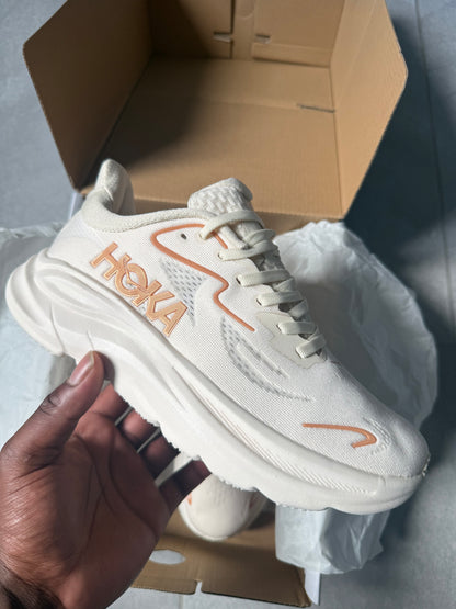 HKA Sneakers