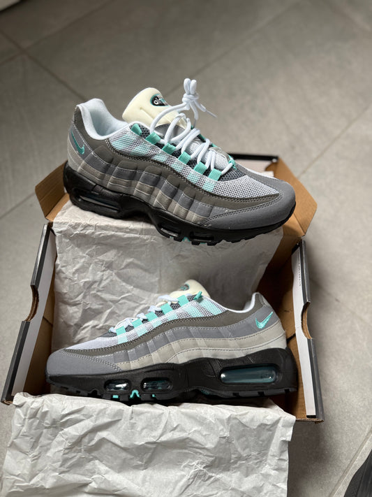 AM 95'S