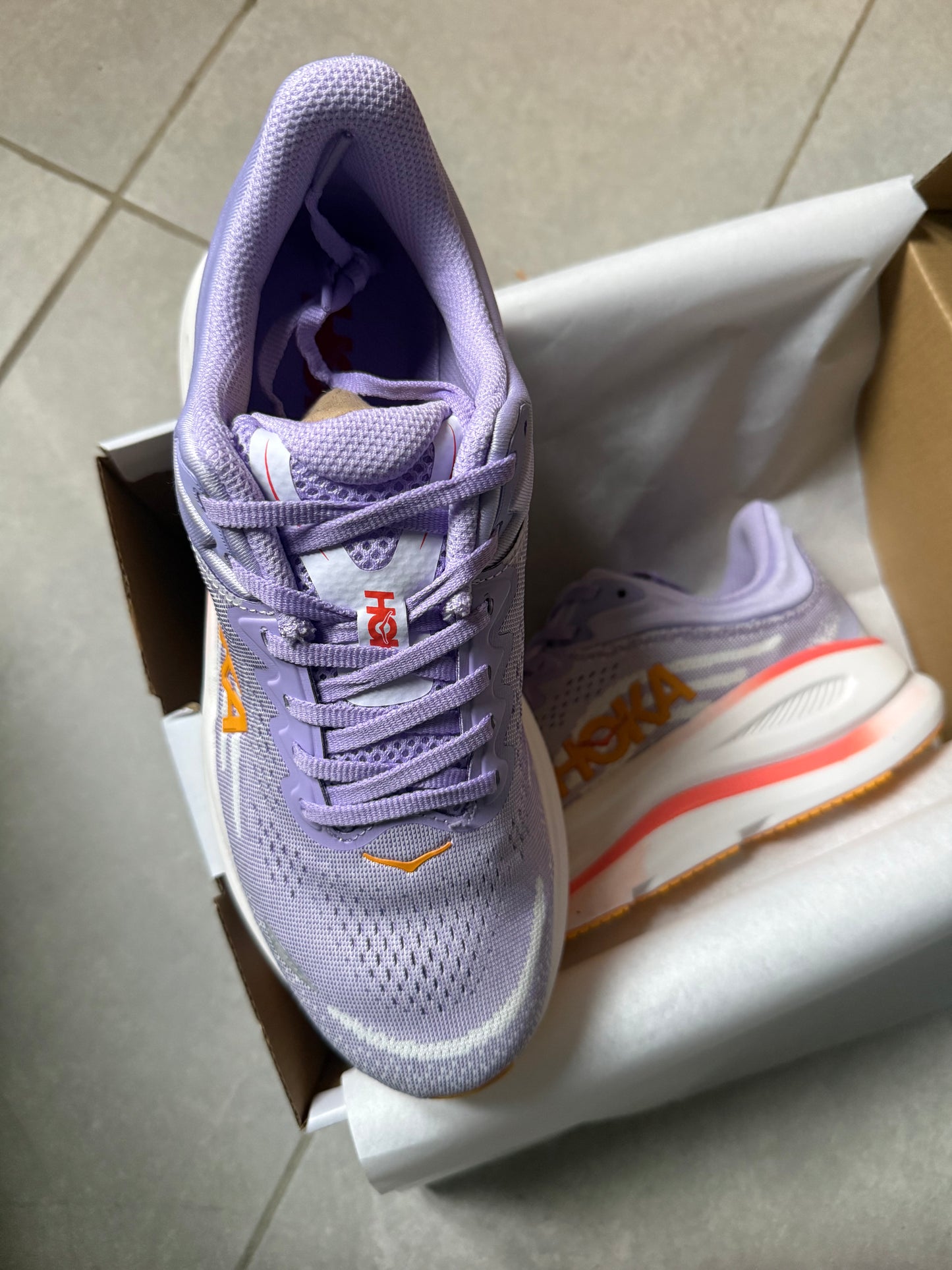 HKA Sneakers