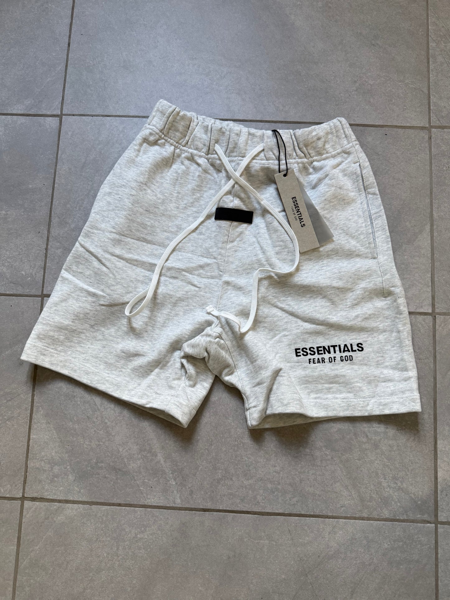 Ess Shorts