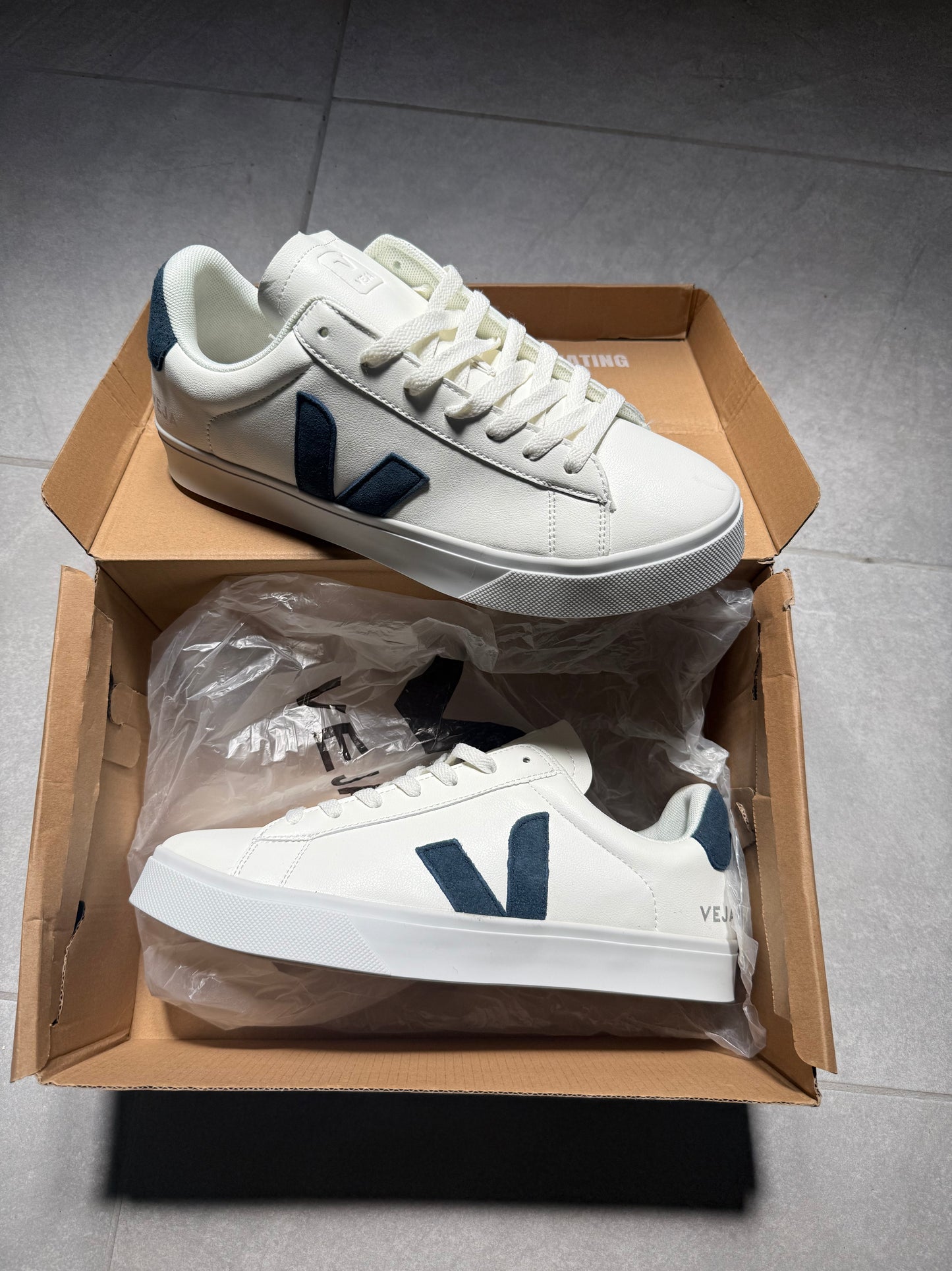 V Shoes